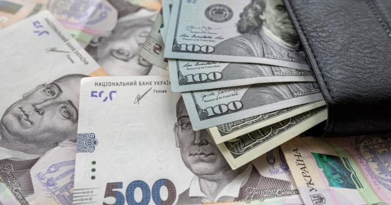 З завтрашнього дня Національний банк України спрощує ряд валютних регуляцій: які саме зміни відбудуться та кого вони безпосередньо стосуватимуться?