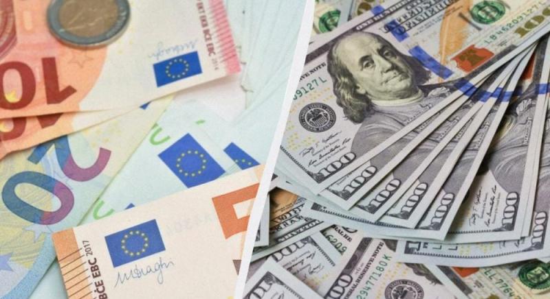 На завершення тижня долар зріс у ціні: валютні курси в обмінниках та банківських установах.
