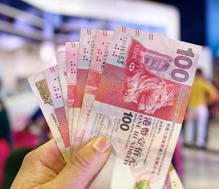 Гонконг здійснив найбільшу покупку доларів США в історії.