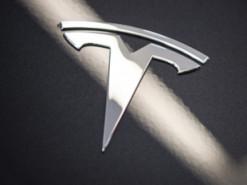 Tesla понесла збитки в мільярди доларів, реалізувавши 75% своїх біткоїнів.