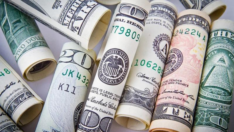 Чистий попит на готівкові долари в другому кварталі 2025 року скоротився до $0,1 мільярда.
