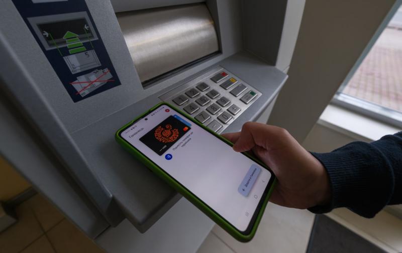 Українці наростили свої депозити в гривні та доларах: рейтинг фінансових установ.