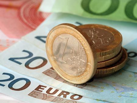 Що можна передбачити щодо курсу євро на наступному тижні?