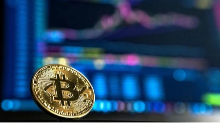 Вартість найвідомішої криптовалюти підступилася до свого історичного рекорду.