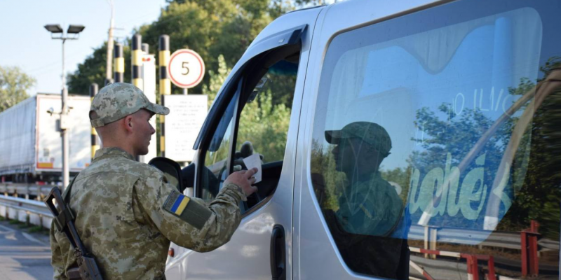 Можуть накласти значний штраф: для українців введено ряд обмежень при поверненні з Європейського Союзу.