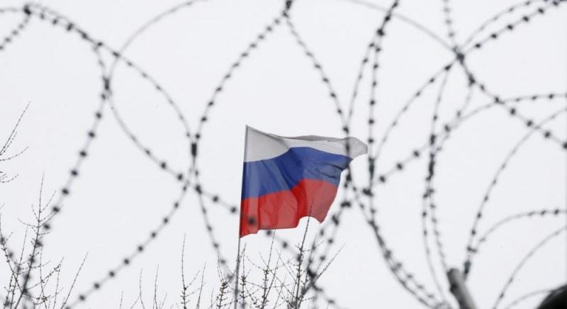 Неперевершені в історії обмеження проти Росії не виконують своїх функцій через одну причину, - пише NYT.