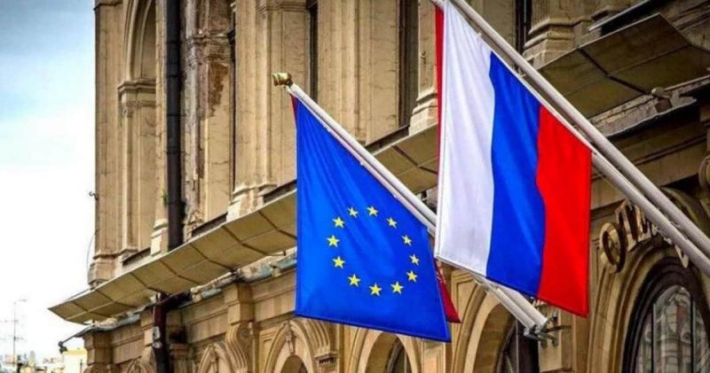 Що означає включення Росії до чорного списку Європейського Союзу і які наслідки це матиме для російської економіки?