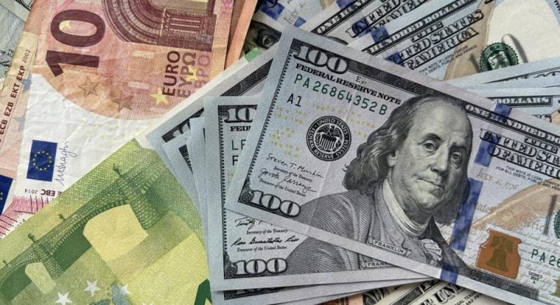 Курс валют в Україні на 21 лютого зазнає змін: яка вартість долара та євро на сьогоднішній день?