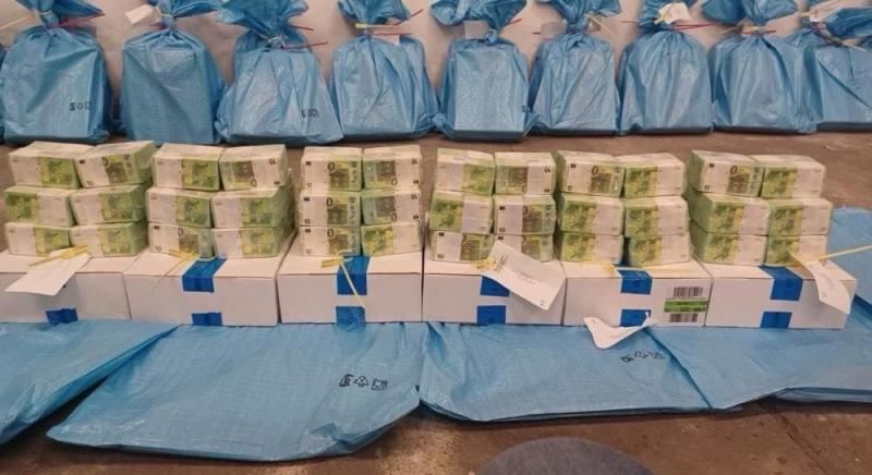 В Угорщині уточнили параметри, за яких Україні можуть бути повернуті гроші та золото 