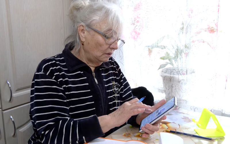 Пенсіонери опиняються без фінансів через грошові перекази від близьких: банки впровадили нові жорсткі вимоги.