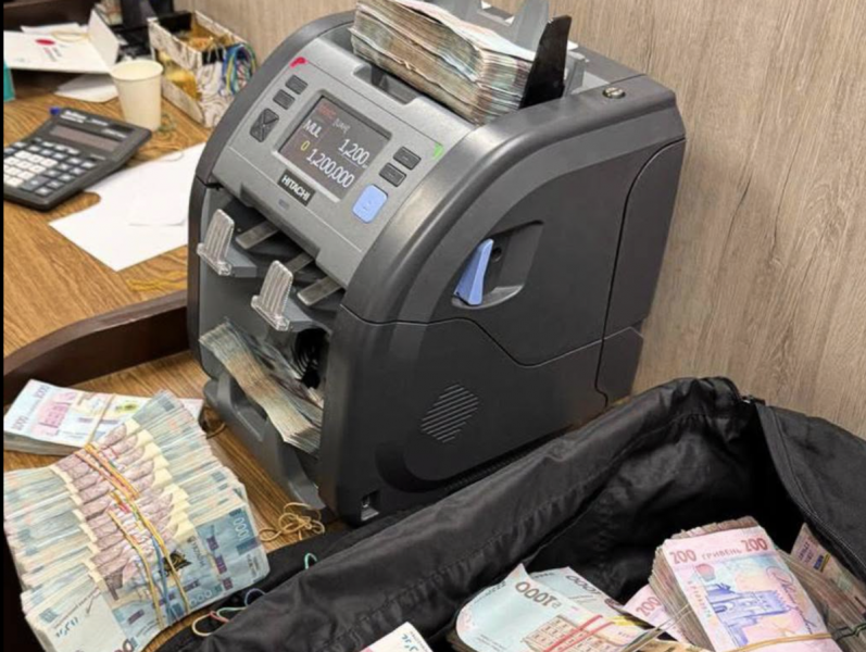 Величезні готівкові обороти: БЕБ викрила 